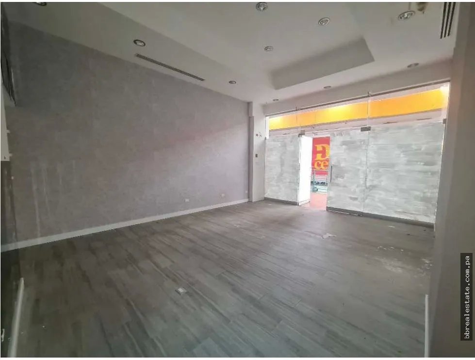 Se Alquila local comercial Albrook