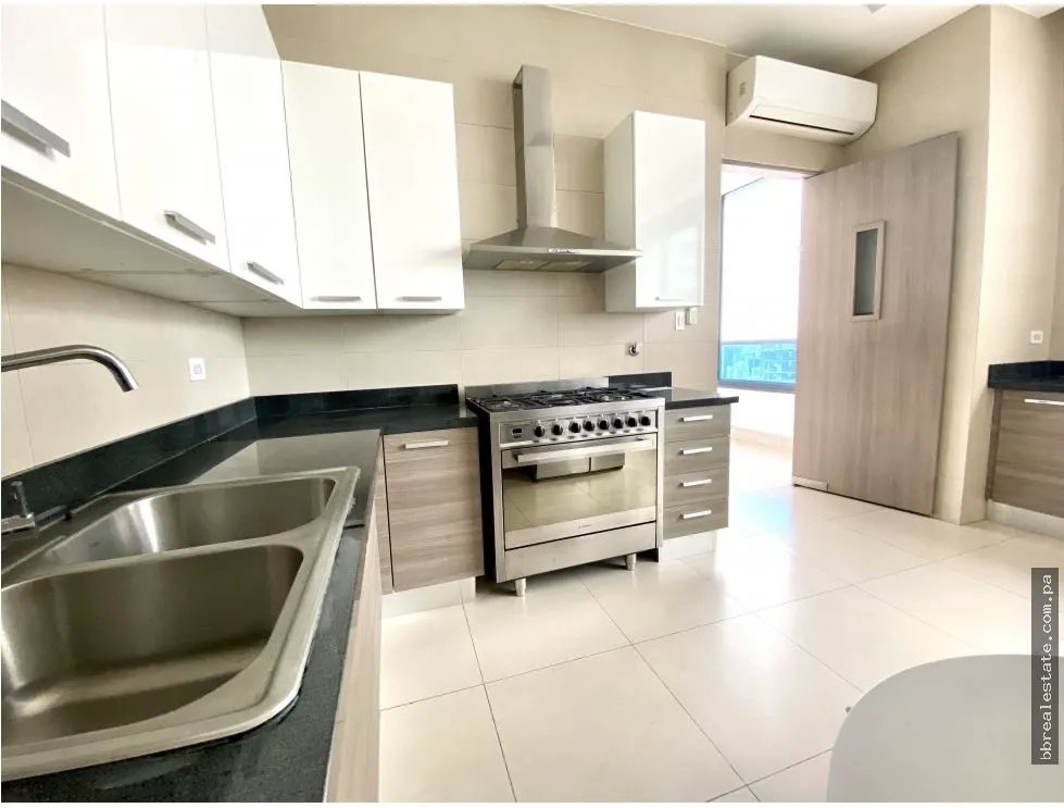 Apartment for sale in Punta Paitilla