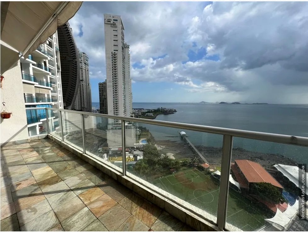 Apartment for sale in Punta Pacifica