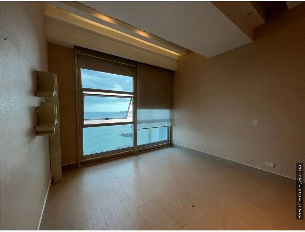 Apartment for sale in Punta Pacifica