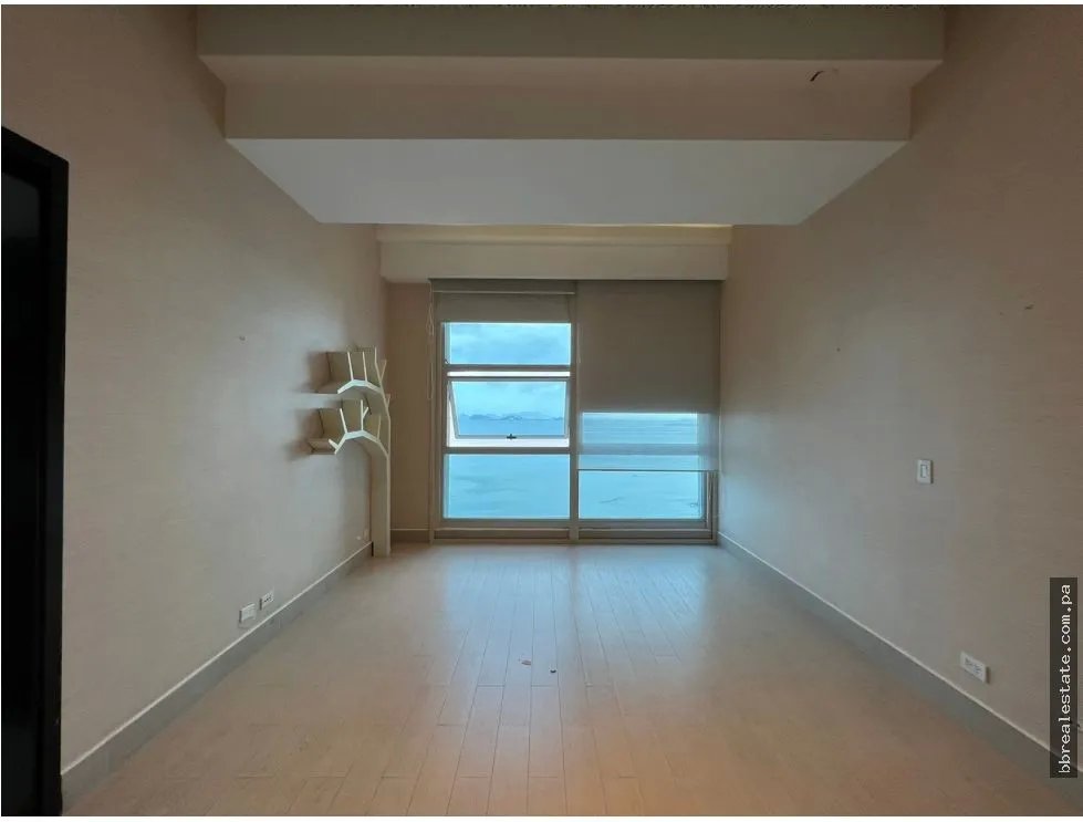 Apartment for sale in Punta Pacifica