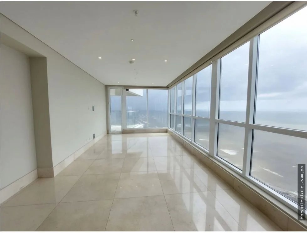 Apartment for sale in Coco del Mar
