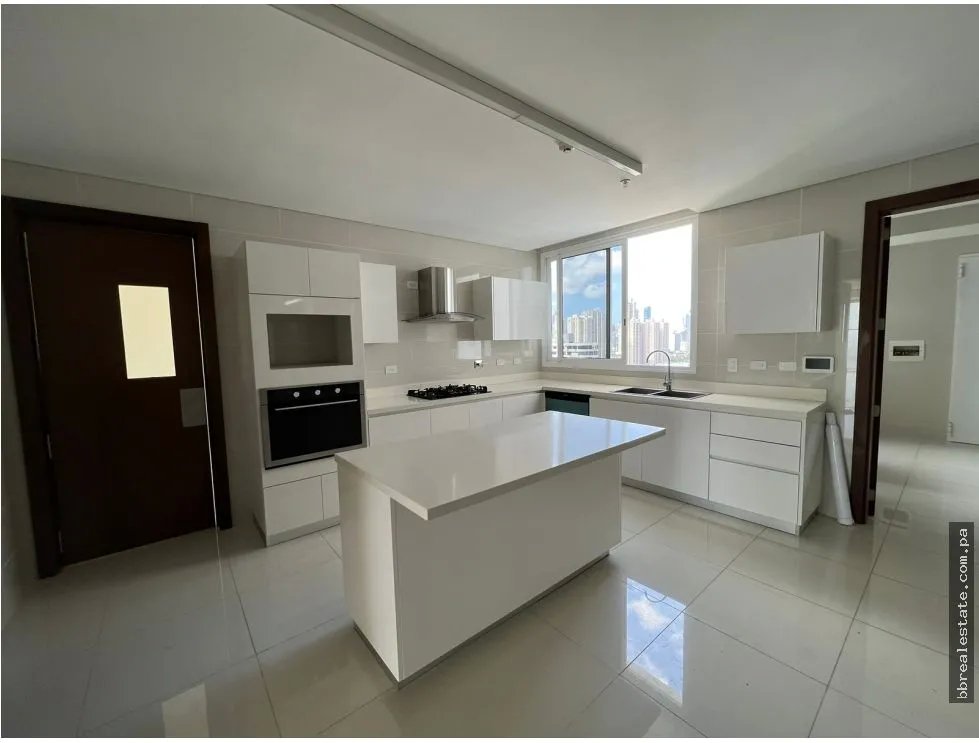 Apartment for sale in Coco del Mar