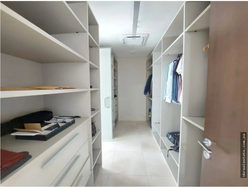 Apartment for sale in Coco del Mar