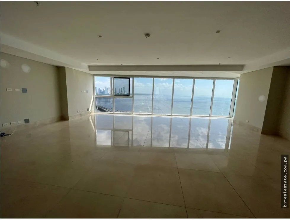 Apartment for sale in Coco del Mar