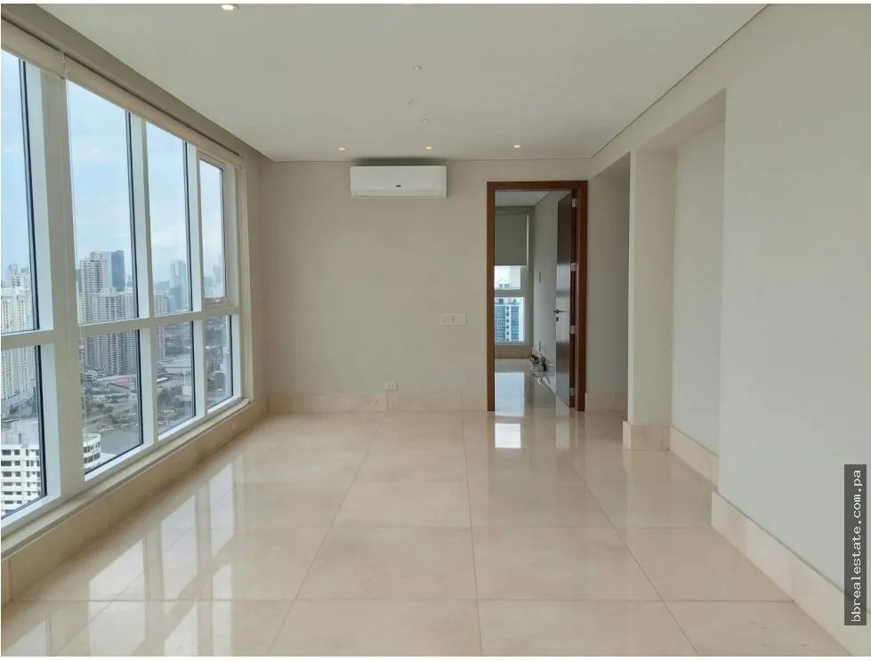 Apartment for sale in Coco del Mar