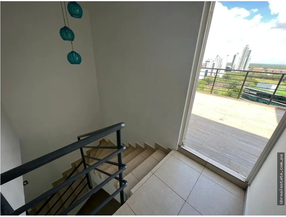 Apartment for sale in Costa del Este