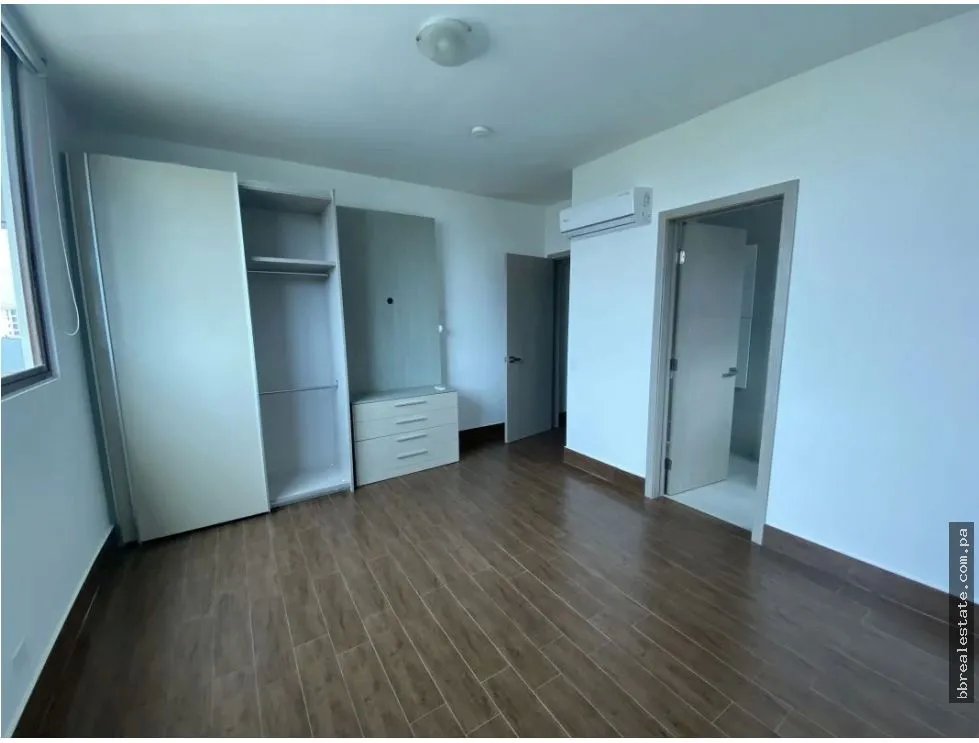 Se vende apartamento en Costa Sur, PH Costamare