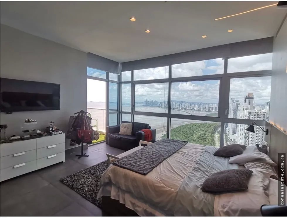 Apartment for sale in Costa del Este