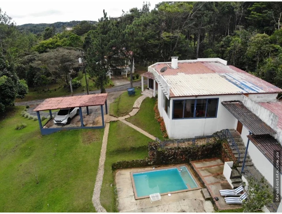 Se vende Casa Campestre en Cerro Azul