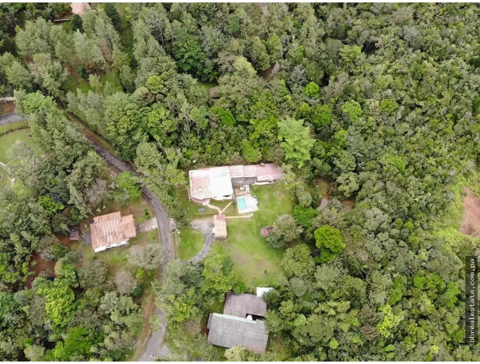Se vende Casa Campestre en Cerro Azul
