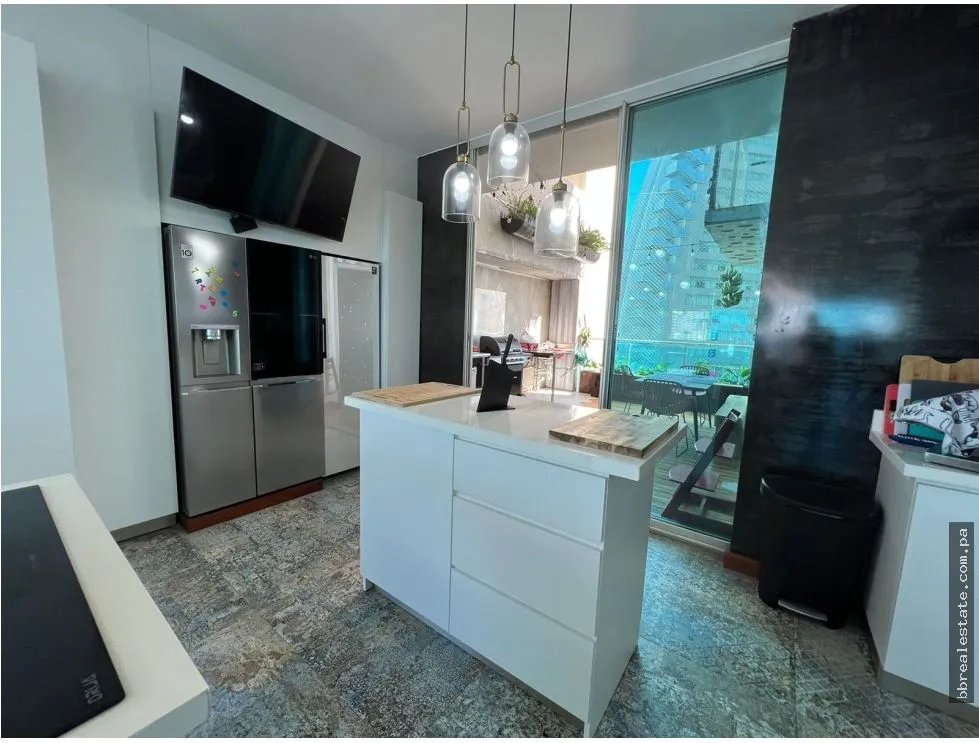 Apartment for sale in Punta Pacifica