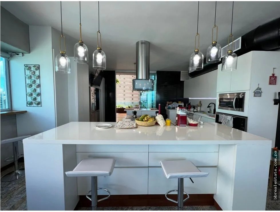 Apartment for sale in Punta Pacifica