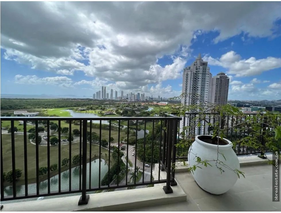 VENTA DE PENTHOUSE EN SANTA MARIA, PH SANTA MARIA COURT