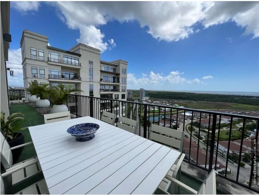 VENTA DE PENTHOUSE EN SANTA MARIA, PH SANTA MARIA COURT