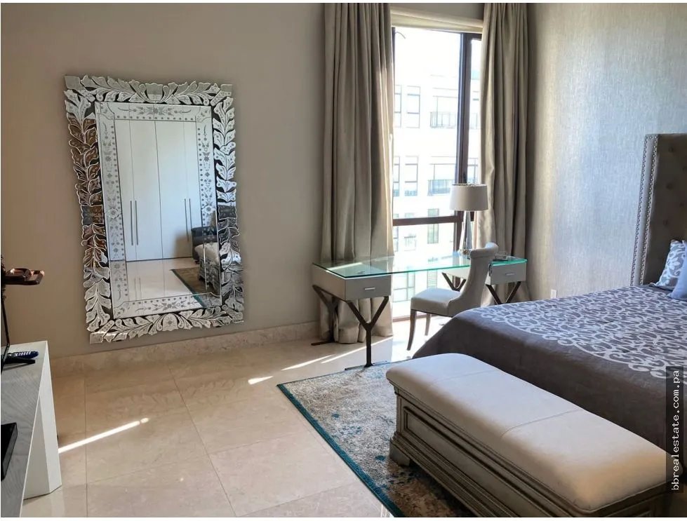 Penthouse for rent in Santa Maria