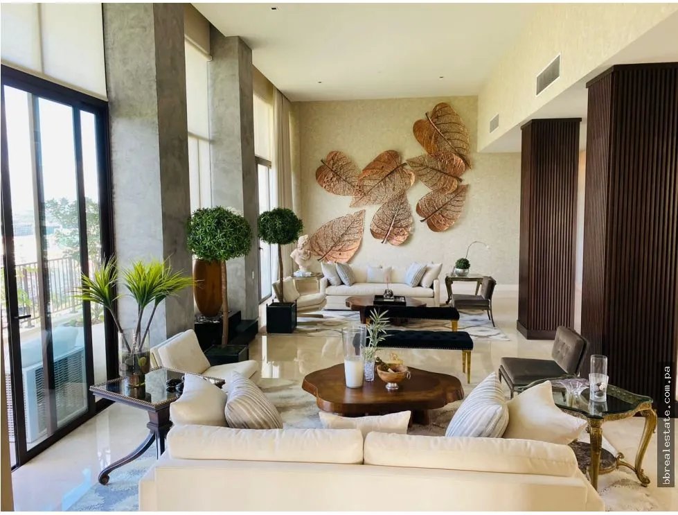 Penthouse for rent in Santa Maria