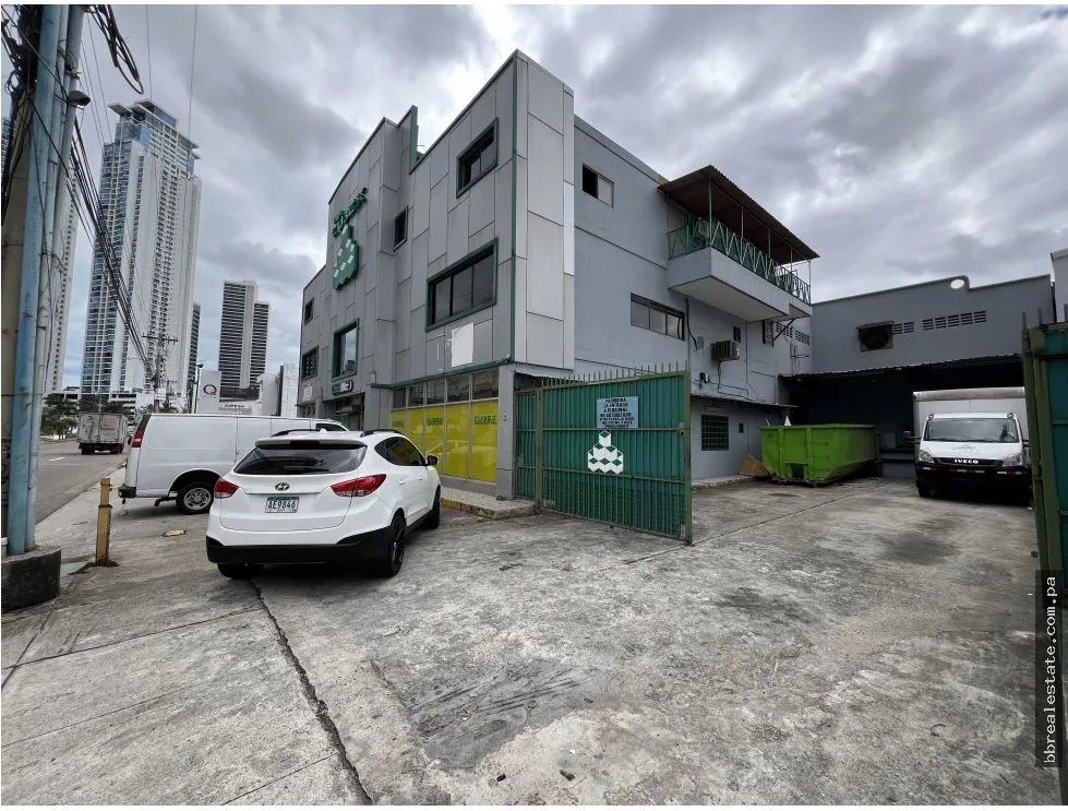SE VENDE EDIFICIO EN COSTA DEL ESTE CON BODEGA