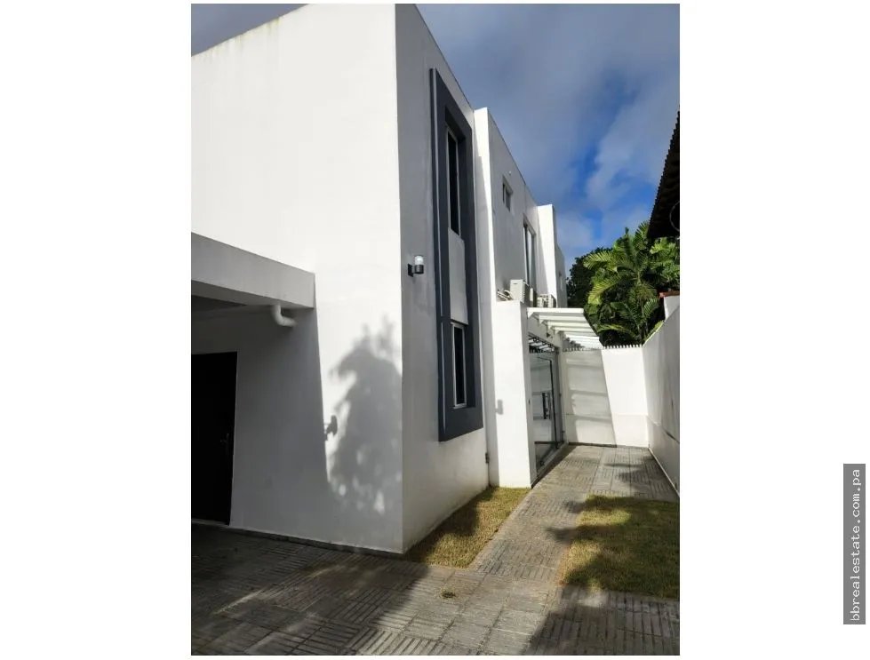Se alquila casa en residencial La Alameda