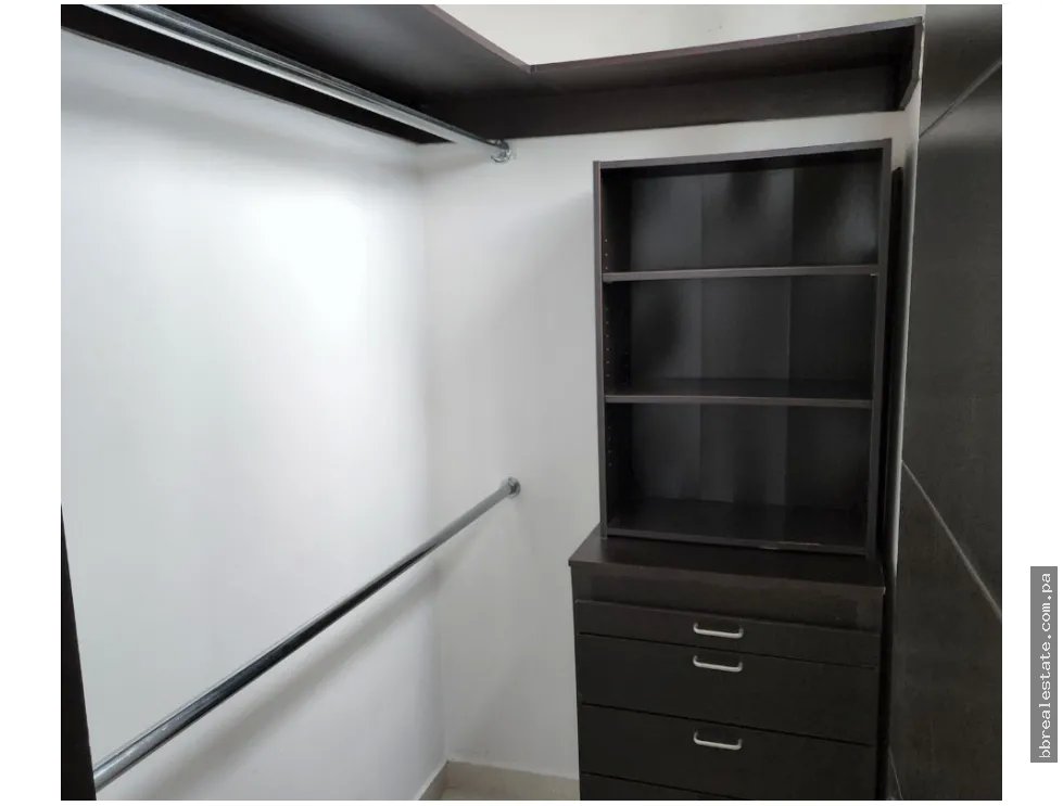 Se alquila casa en residencial La Alameda