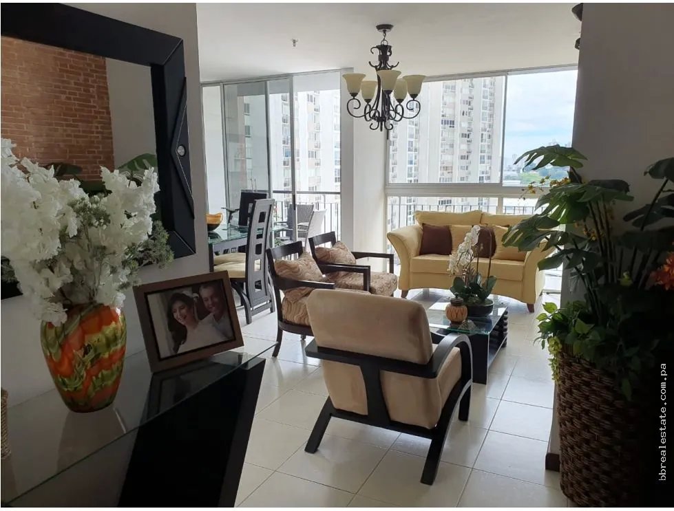 Apartment for sale in Tumba Muerto