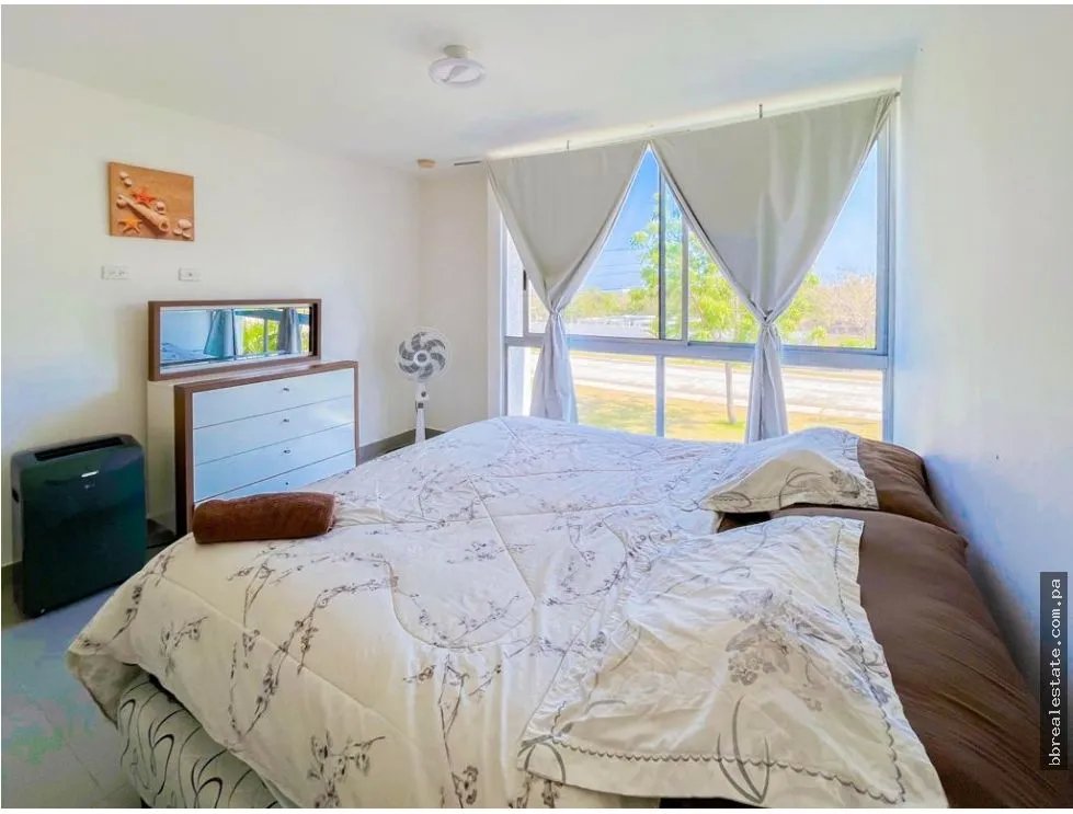 Apartment for sale in Coronado