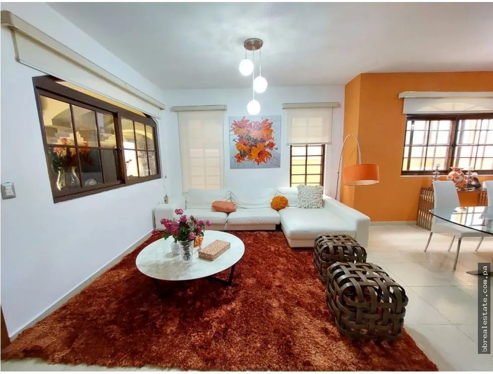 Se Vende Casa en Costa Sur, Residencial El Doral