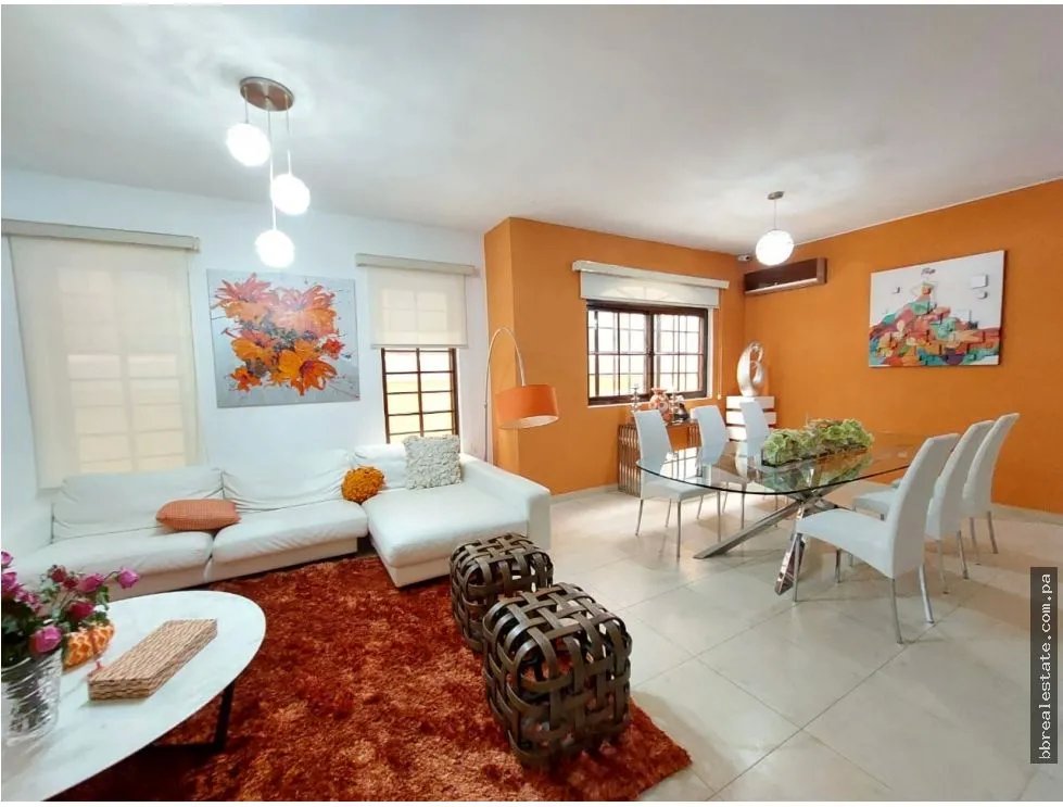 Se Vende Casa en Costa Sur, Residencial El Doral