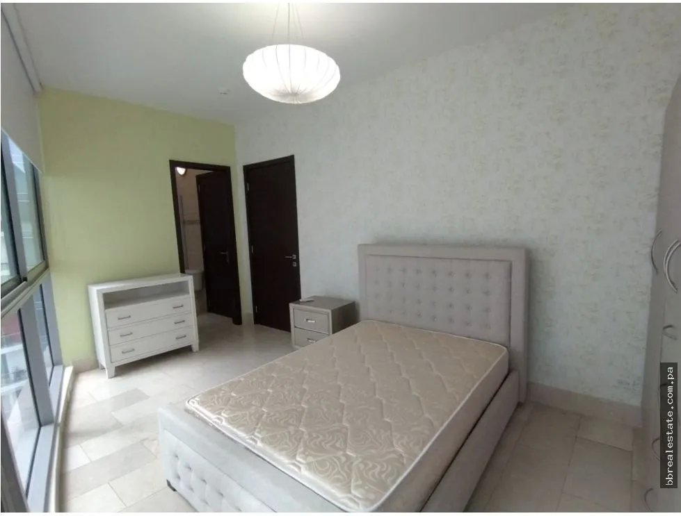 Apartment for sale in Punta Pacifica