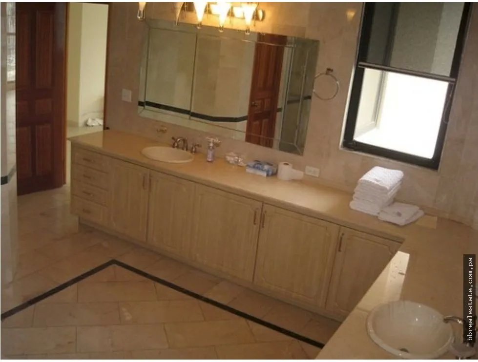 Se alquila Penthouse en Punta Paitilla, Ph Golden Palace