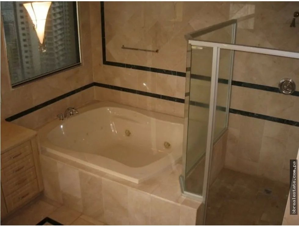 Se alquila Penthouse en Punta Paitilla, Ph Golden Palace