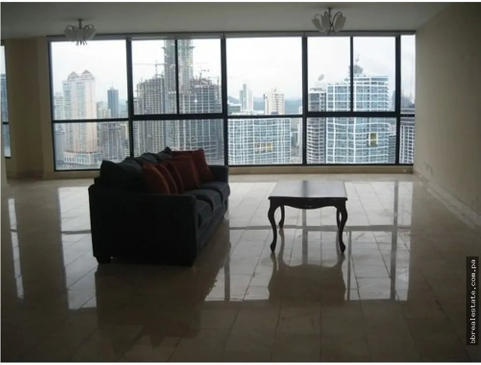 Penthouse for rent in Punta Paitilla