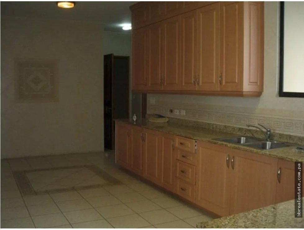 Penthouse for rent in Punta Paitilla
