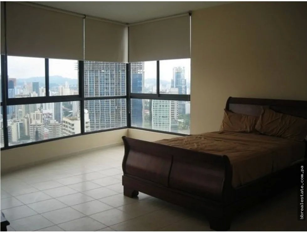 Penthouse for rent in Punta Paitilla
