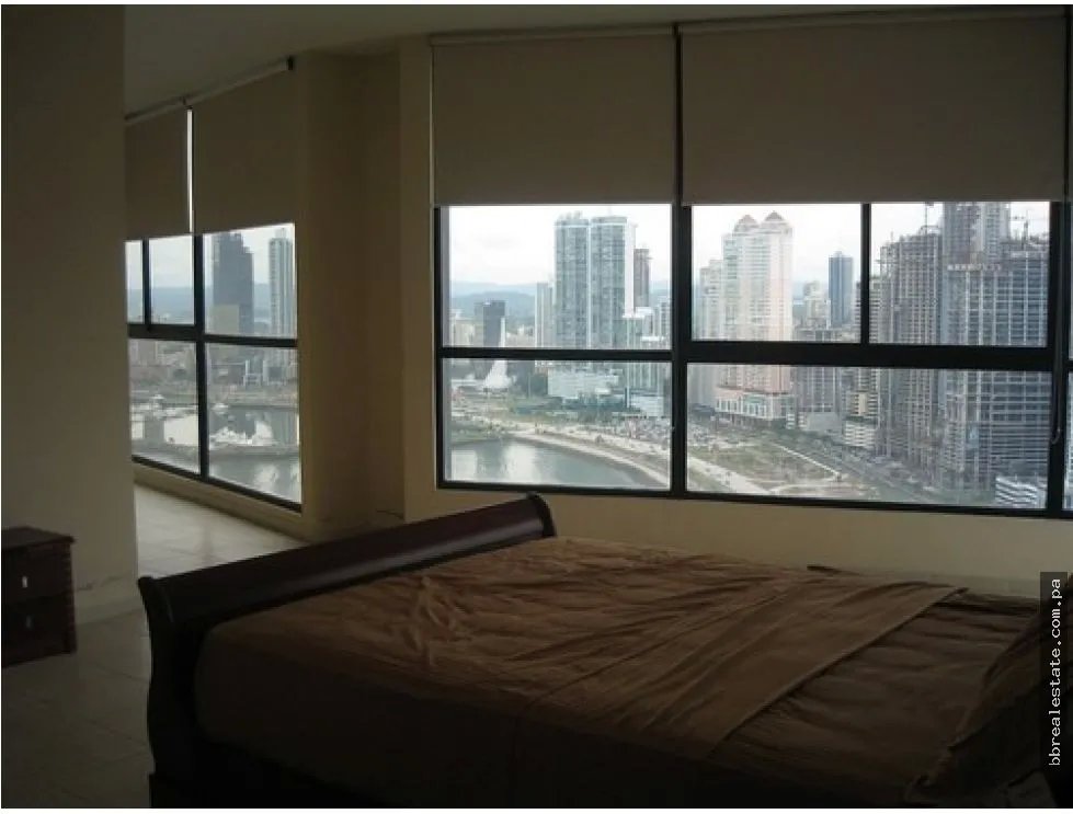Penthouse for rent in Punta Paitilla