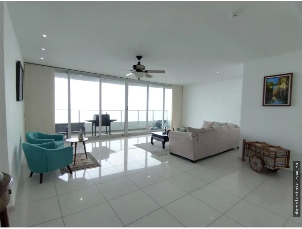 Apartment for sale in Costa del Este