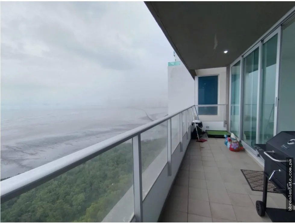 Apartment for sale in Costa del Este