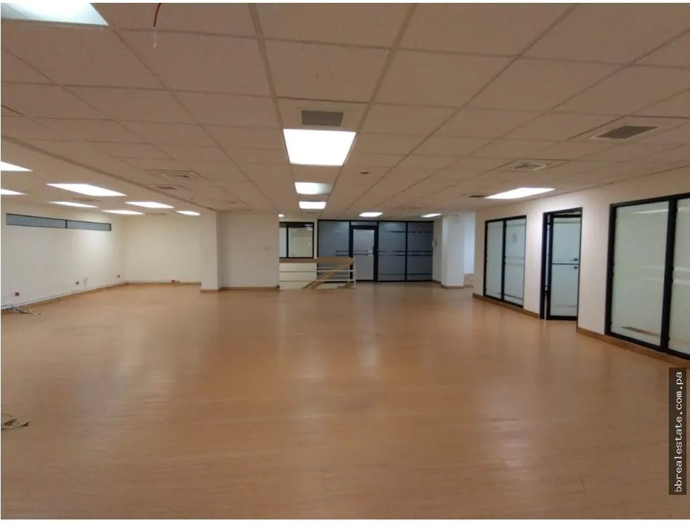 Se vende oficina en Obarrio