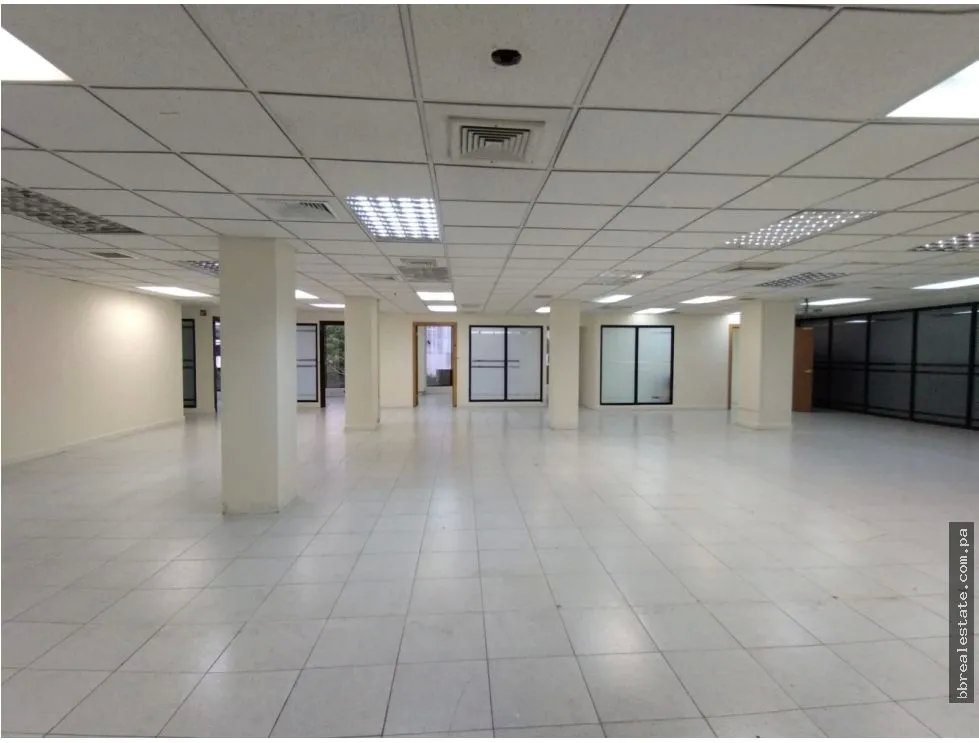 Se vende oficina en Obarrio