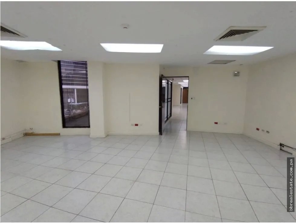 Se vende oficina en Obarrio