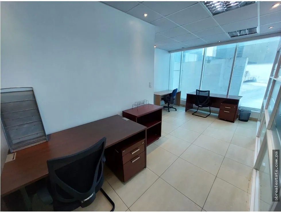 Se Alquila Oficina en Marbella, Torre Banesco Amoblada