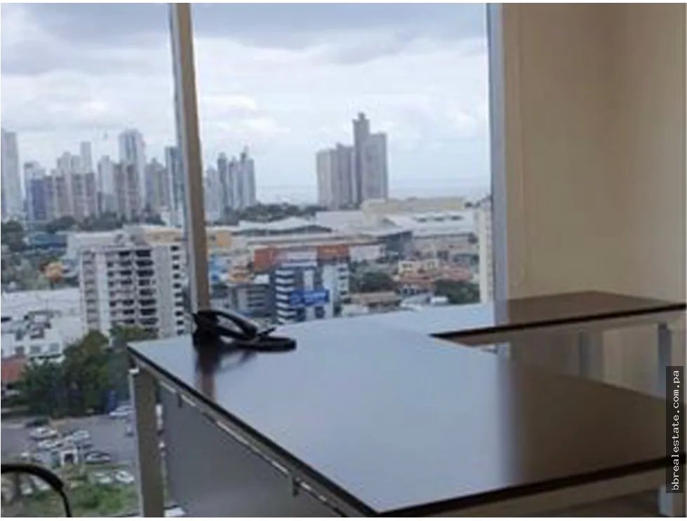 Se alquila oficina en calle 50, Ph Office One