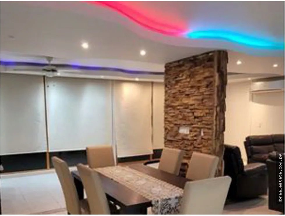 Se vende Apartamento en Plaza Edison,Ph Oceania