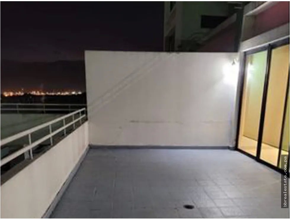 Se vende Apartamento en Plaza Edison,Ph Oceania