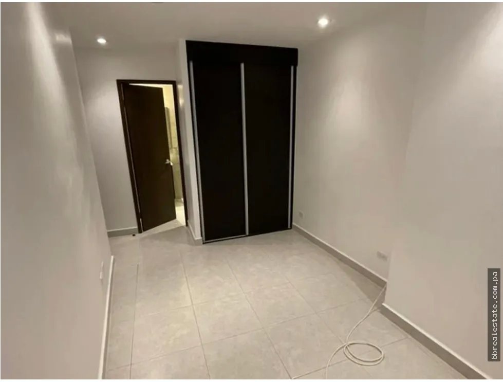 Apartment for sale in Calidonia