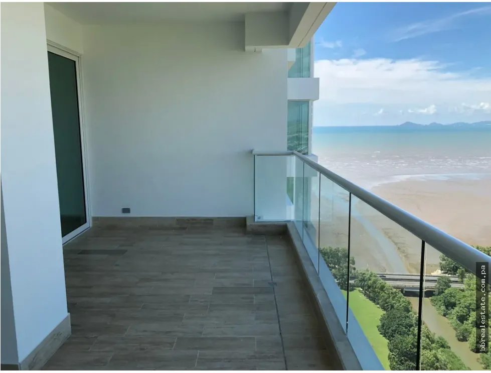 Se Alquila Apartamento en PH Aria, Costa Del Este