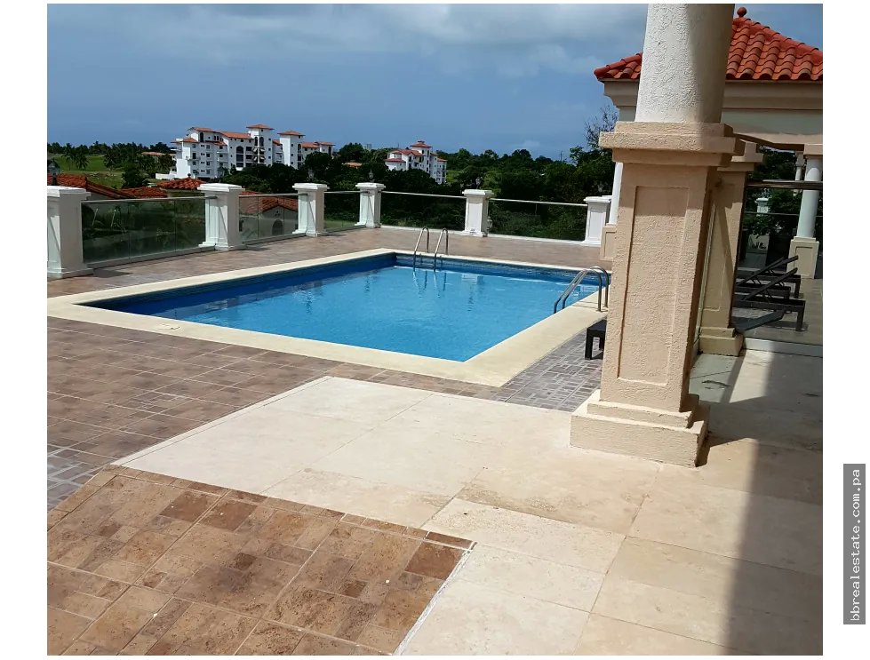 Venta de apartamento de playa en Vista Mar Golf Beach & Marina