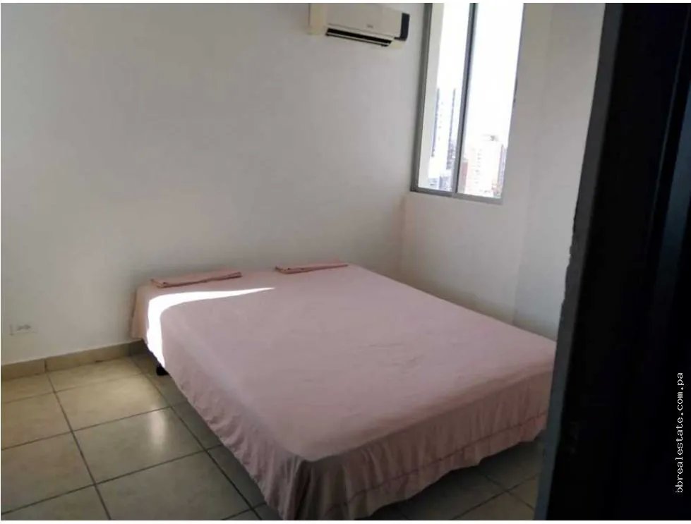 Apartment for rent in Parque Lefevre