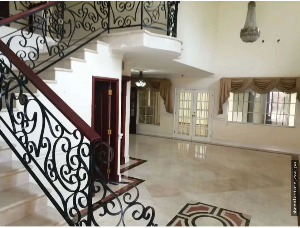 Single Family House for sale in Condado del Rey