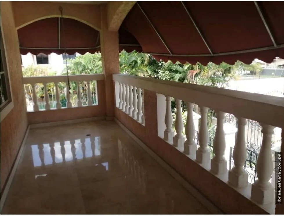 Single Family House for sale in Condado del Rey